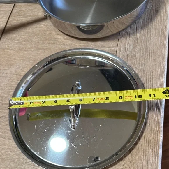 All Clad D5 Stainless Steel Saucepan with Lid 3 quart - Picture 9 of 15